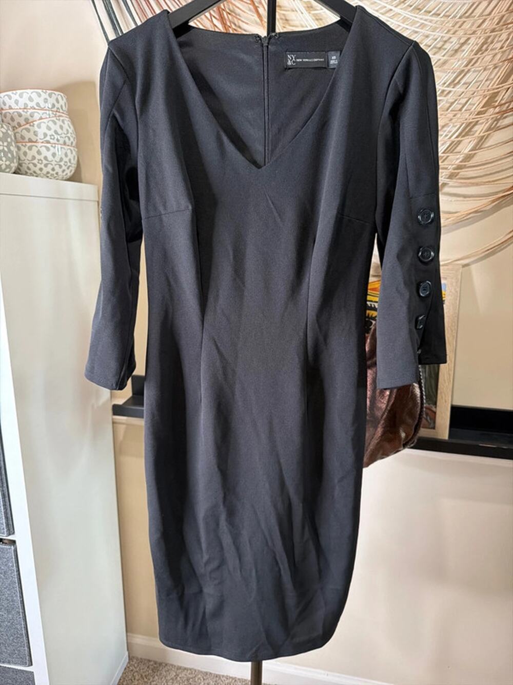 3 FOR $9 New York and Company black shift dress XS bell sleeve 3477